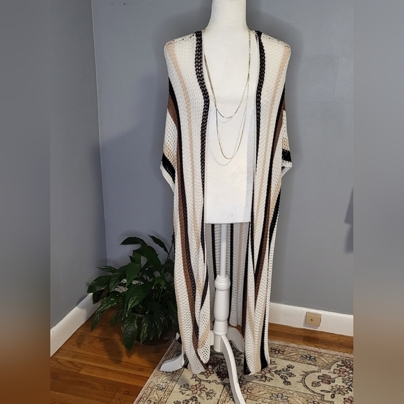 House of Harlow 1960 Brown Tan Cream Long Knitted Shawl Topper One Size - Picture 1 of 9